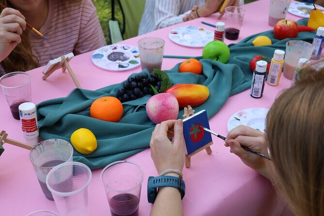 Paint Tiny Canvases in Forsyth Park - The Art and the Souvenir
