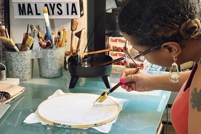Painting Activity and Create Batik Art with a Malaysian Artist - Learning and Cultural Enrichment