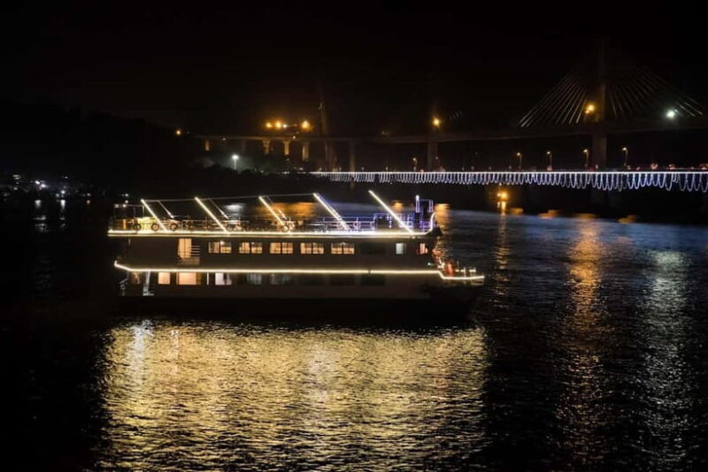 Panaji: Sunset Boat Party with Bollywood DJ and Dance Shows - Music and Dancing: The Heart of the Experience