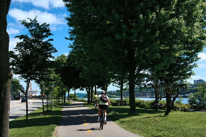 Panoramic Electric Bike Tour of Quebec City - An In-Depth Look at the Québec City Electric Bike Tour
