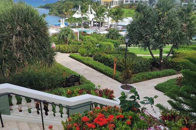 PARADISE TAXI & TOURS USVI-St. Thomas- Airport Transfer to Ritz Carlton Elysian - The Sum Up