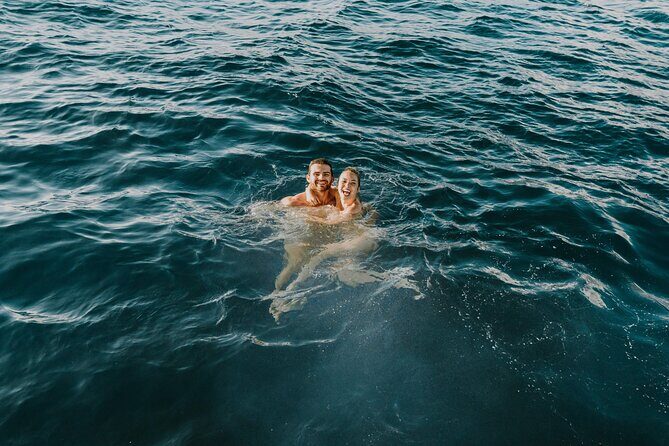 Paradise Waikiki Sunset Cruise + LIVE DJ + SWIMMING - FAQ