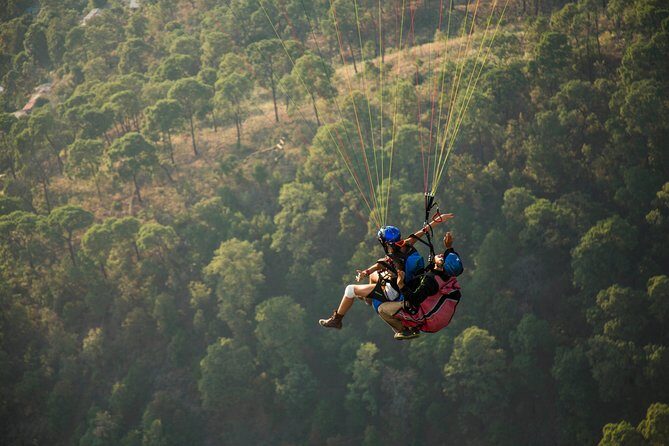 Paragliding in Valle de Bravo - Introduction: Our Take on Paragliding in Valle de Bravo