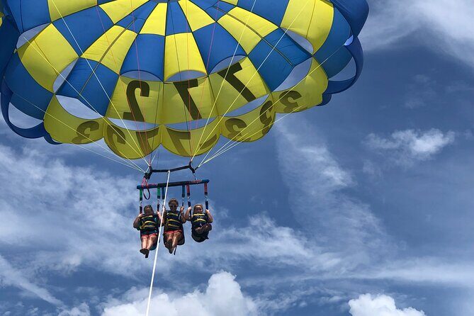 Parasailing Adventure in West Palm Beach - What You Can Expect During Your Flight