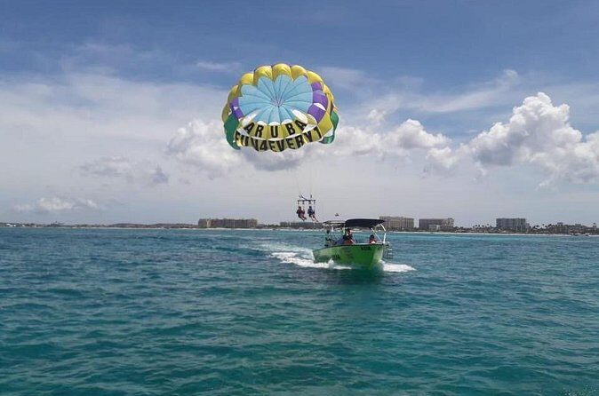 Parasailing in Palm Beach - Who Will Love This Tour?