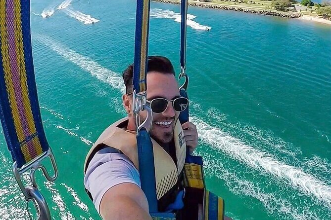 Parasailing on the Gold Coast, Fly solo, Tandem or Triple - The Scenery and Views