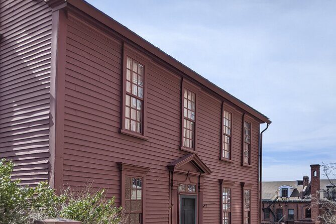 Parasols and Pocket Watches: A History Tour - Exploring Providence’s Historic Streets