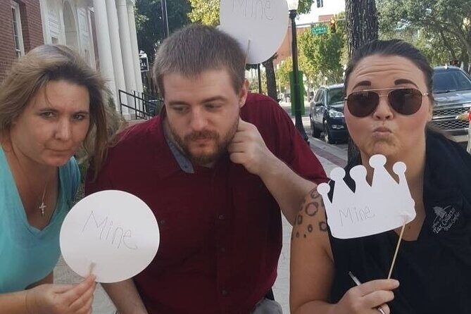 Participate in a Fun Scavenger Hunt in Fort Lauderdale by Wacky Walks - What Do You Get?