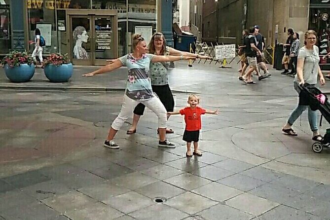 Participate in a Fun Scavenger Hunt in Hartford by 3Quest Challenge - Who Will Love This Experience?