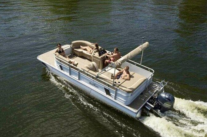 Party Barge Pontoon Boat Rental to 8 Persons with Fuel in Orlando - Who Would Love This Experience?