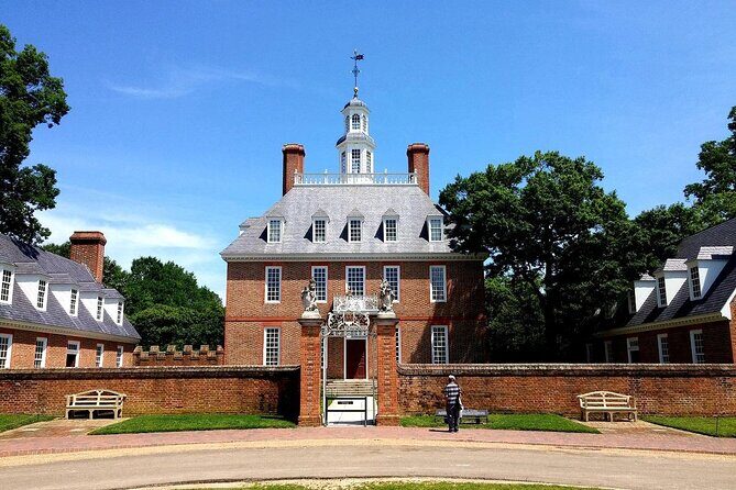Patriots Tour of Colonial Williamsburg or Williamsburg 101 - A Friendly Dive into Colonial Williamsburg with the Patriots Tour