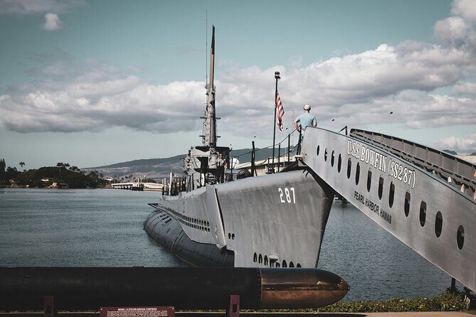 Pearl Harbor Arizona Memorial - A Detailed Look at the Pearl Harbor Tour Experience