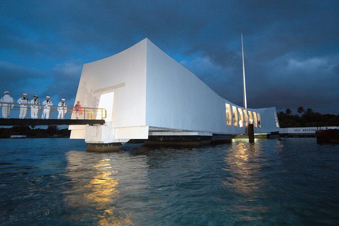 Pearl Harbor Tour Arizona Memorial and USS Bowfin - A Closer Look at the Tour Experience
