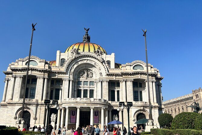 Pedestrian downtown private tour in Mexico city - A Walk Through Mexico Citys Historic Heart