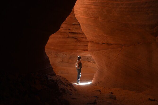 Peekaboo Slot Canyon 4WD Tour - Is This Tour For You?