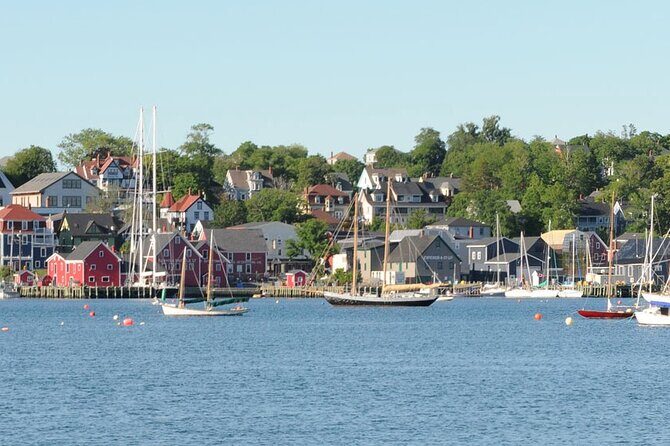 Peggy's Cove and Lunenburg Tour (small group) - Visiting Peggy’s Cove: Iconic and Photogenic
