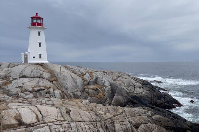 Peggy's Cove and Lunenburg Tour (small group) - Price and Value