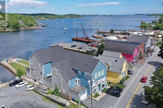 Peggy's Cove, Mohane Bay and Lunenburg 5hrs private tour. - The Visitor Experience: What You Can Expect