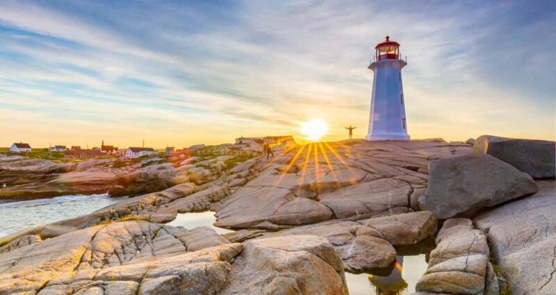 Peggys Cove Private Car Tour  3.5 Hours - The transportation and guides: what’s in it for you