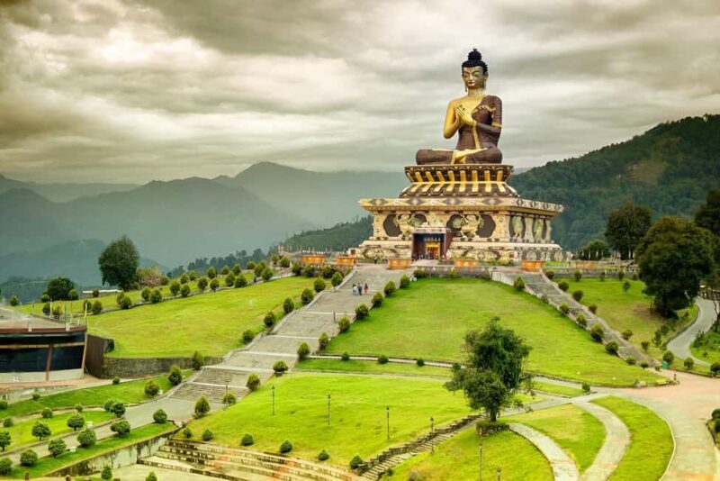 Pelling: Full-Day Guided Sightseeing Tour with Hotel Pickup - Who Is This Tour Best For?