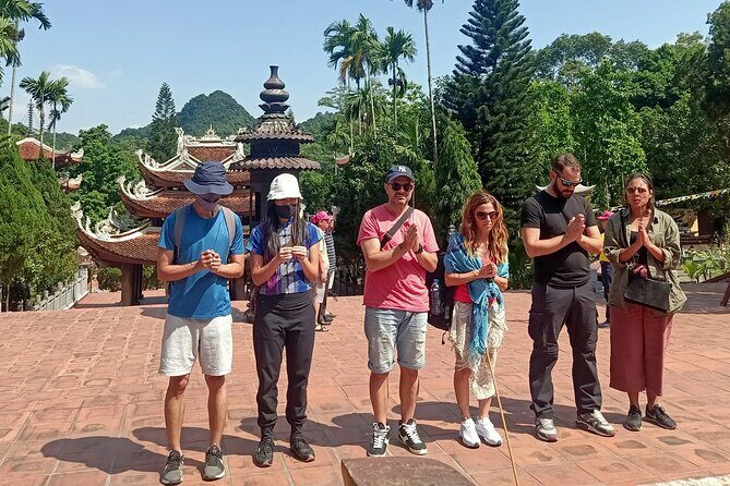 Perfume Pagoda 1 Day Tour from Hanoi with Traditional Boat Ride - Who Will Love This Tour?