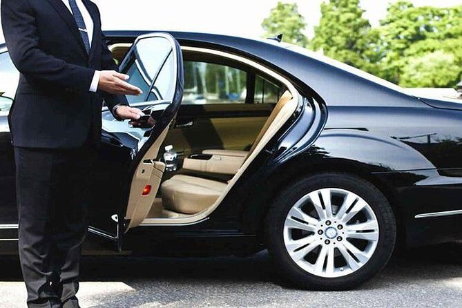 Personal Driver For Your Two Weeks Round Tour In Sri Lanka - An In-Depth Look at the Two-Week Sri Lankan Tour