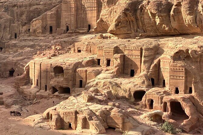 Petra Highlight Tour with Private Guide Sami Nawafleh | 2.5 Hours - A Deep Dive into the Petra Highlight Tour