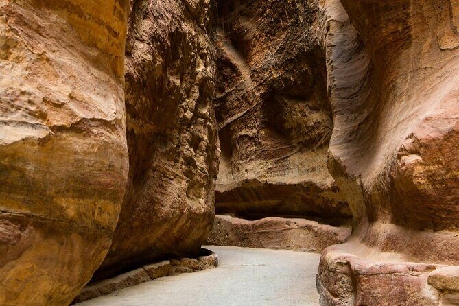 Petra Highlight Tour with Private Guide Sami Nawafleh | 2.5 Hours - Authentic Insights from Travelers