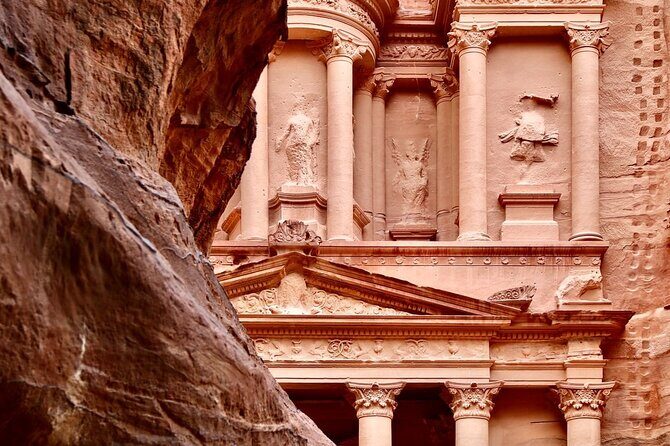 Petra Round-Trip Tour from Aqaba Port - Key Points