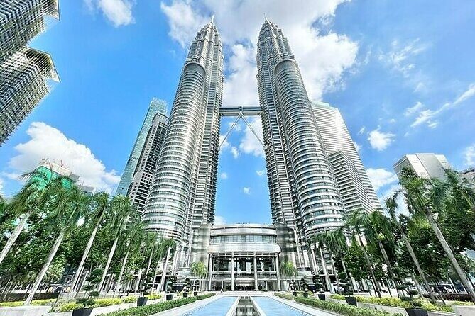 Petronas Twin Towers skybridge tickets (SINGAPORE GUESTS ONLY) - Key Points
