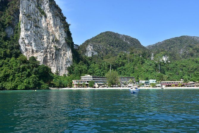 Phi Phi Don & Phi Phi Leh Sunset Trip by Arisa Speed Boat - What Makes This Tour Stand Out
