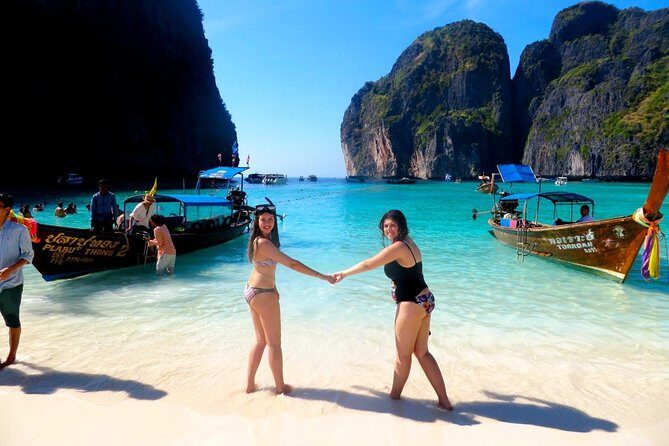 Phi Phi Island Tour by Royal Jet Cruiser with Lunch by The Sea - FAQs