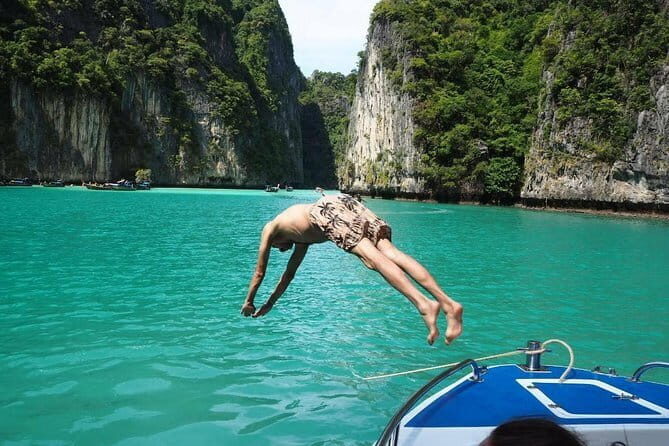 Phi Phi Maya and Maithon by Indigo Luxury Catamaran in Phuket - FAQ