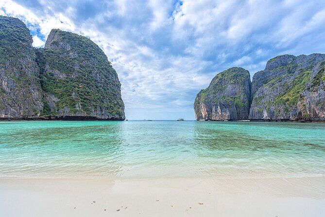 Phi Phi, Maya Bay and Khai Islands Tour By Seastar Andaman From Khao Lak - What It’s Like on the Water and on Land