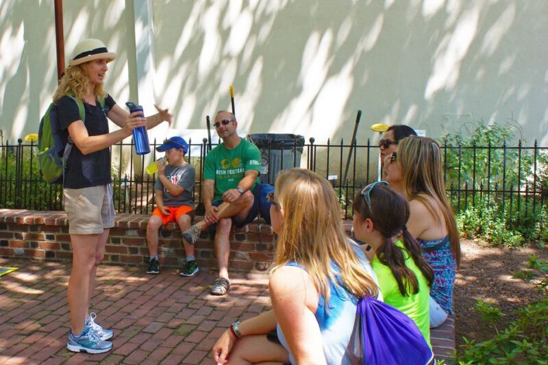 Philadelphia: History, Highlights & Revolution Walking Tour - The Role of Guides in Making the Difference