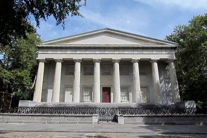 Philadelphia Must-See Private Walking Tour With A Guide - Practical Details and Tips