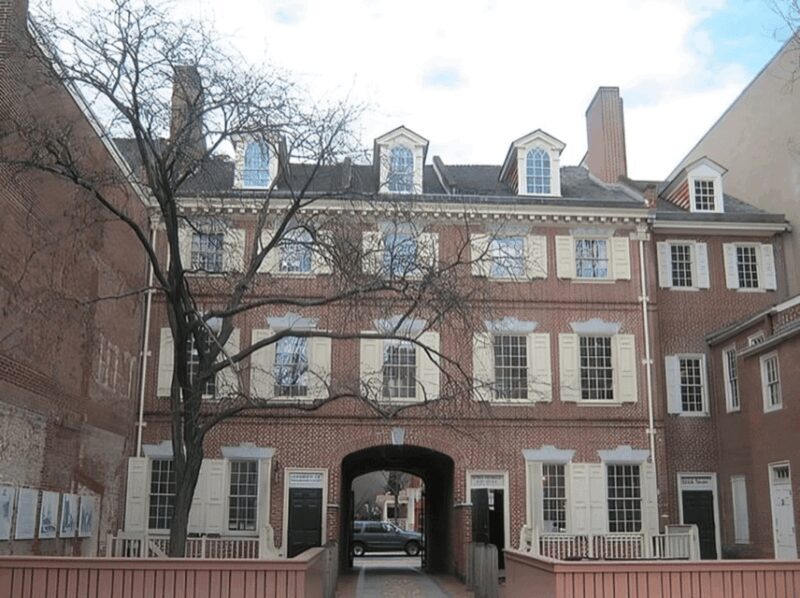 Philadelphia: Private City Highlights Walking Tour - Authentic Experiences and Reviewer Insights