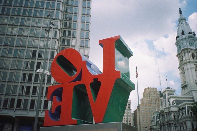 Philadelphia Scavenger Hunt and Highlights Self-Guided Tour - Key Points