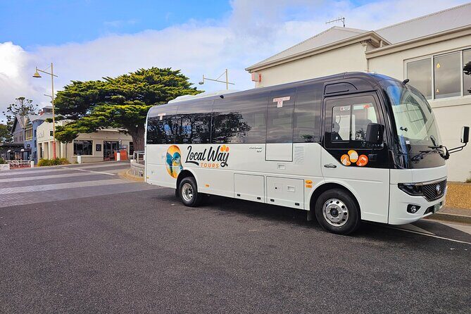 Phillip Island Hop on Hop off Bus - Discover Phillip Island with the Hop-On Hop-Off Bus Tour