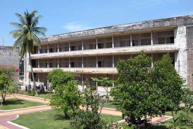 Phnom Penh City Tour, Silver Pagoda, Genocide Museum, Killing Fields - Who Would Love This Tour?