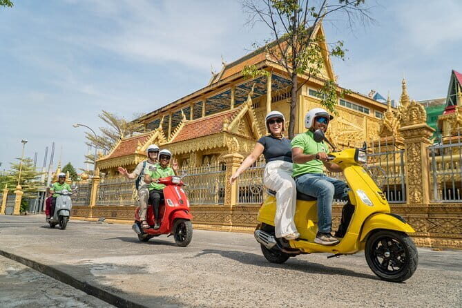 Phnom Penh City Tour & Street Art By Vespa - Discovering Phnom Penh on Two Wheels