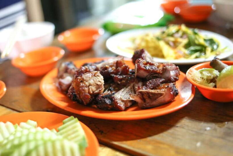 Phnom Penh: Culinary Underground Local Food Tuk-Tuk Tour - What the Tour Offers