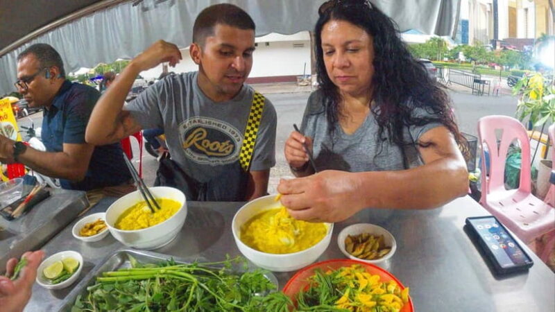 Phnom Penh: Evening Walking To Local Food Spots Only - A Walk Through the Phnom Penh Food Scene