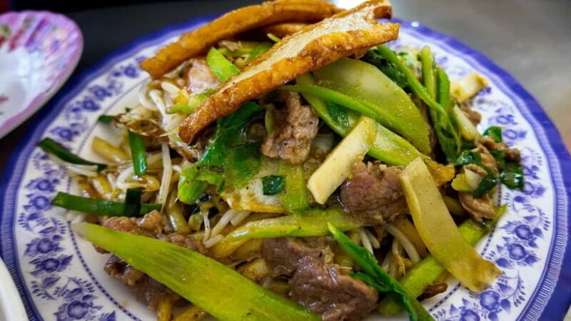 Phnom Penh: Evening Walking To Local Food Spots Only - Is It Worth the Price?