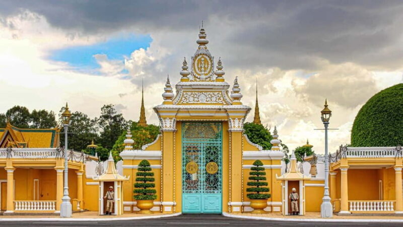 Phnom Penh: Instagram Day Tour - Discovering Phnom Penh: A Practical Look