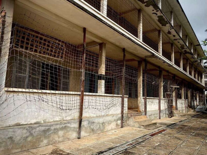Phnom Penh: Killing Fields and Prison S21 Bus Tour - Who Will Love This Tour?