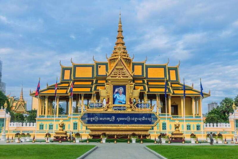 Phnom Penh: Mekong River Sunset Cruise with free flow drink - Who Will Love This Tour?