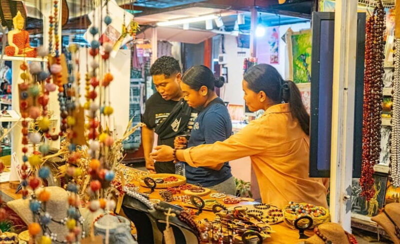 Phnom Penh: Night Foodie Tour by Tuk Tuk with Drinks - Who Will Love This Tour?