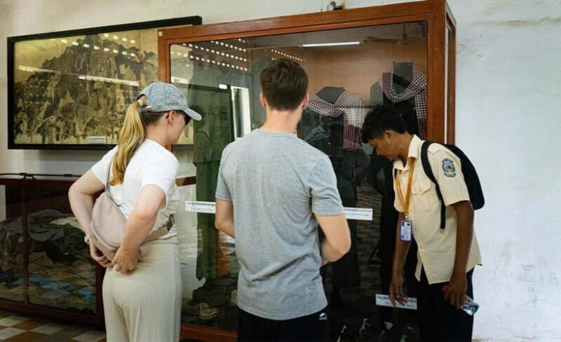 Phnom Penh :S21 Tuol Sleng Museum & Killing Field Tour - The Value of Guided Expertise