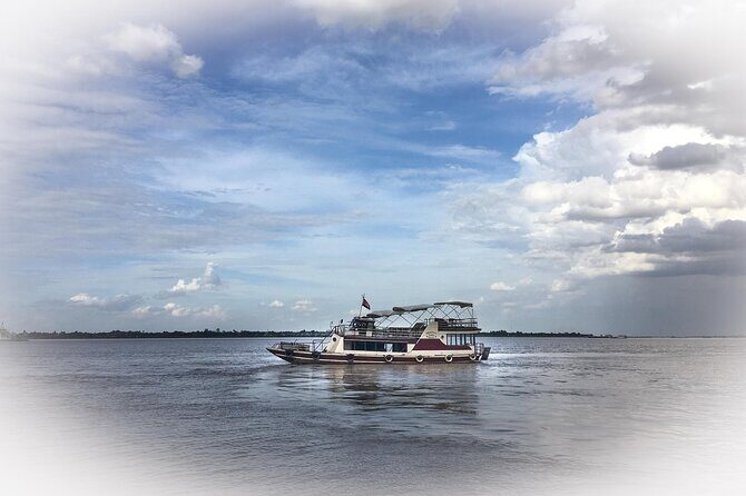 Phnom Penh to Siem Reap Cruise/road tour or Siem Reap/Phnom Penh - Key Points